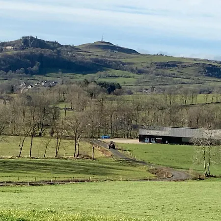 Le Buron Du Mas Hébergement de vacances Marchastel (Cantal)