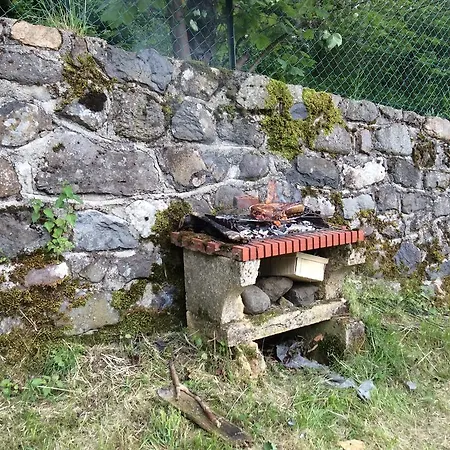 Le Buron Du Mas Marchastel (Cantal)